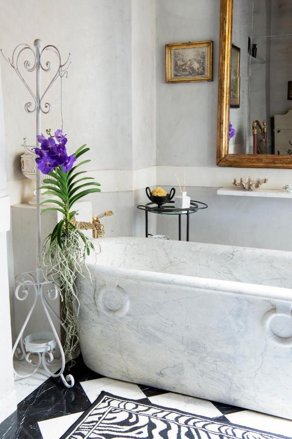 Contemporary Suites Floransa Dış mekan fotoğraf