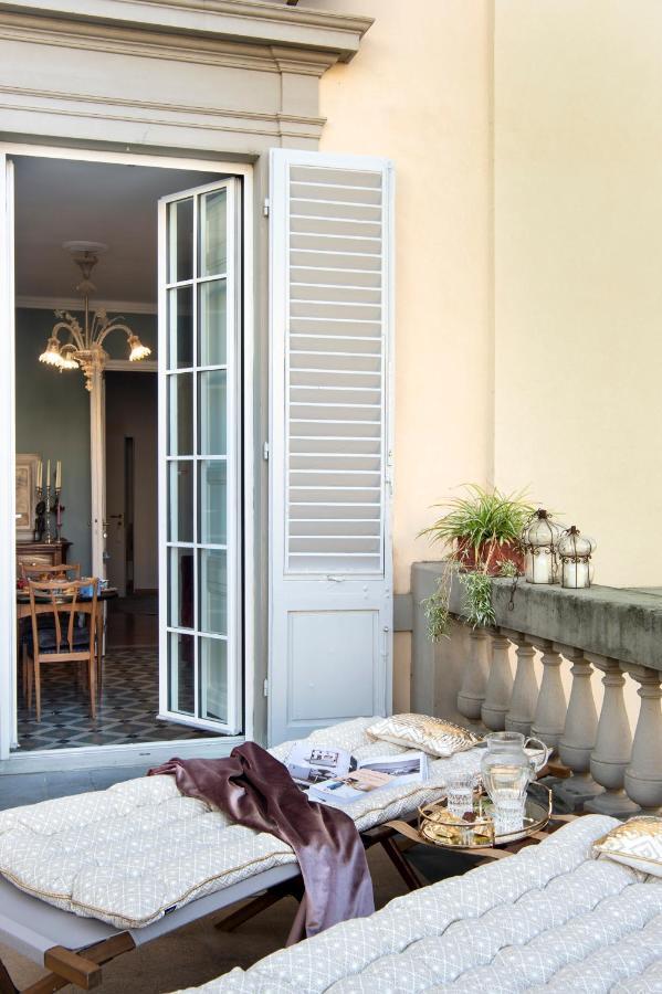 Contemporary Suites Floransa Dış mekan fotoğraf
